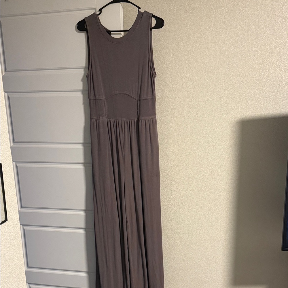 Elegant Gray Sleeveless Maxi Dress